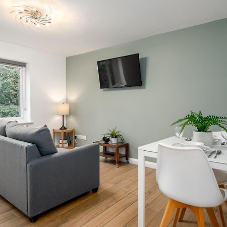 Alison Court Apartment Бристол Екстериор снимка
