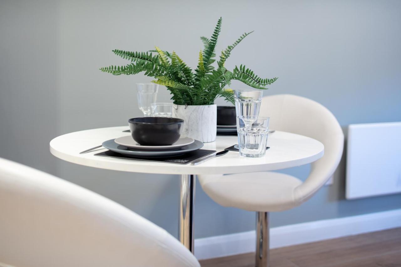 Alison Court Apartment Бристол Екстериор снимка