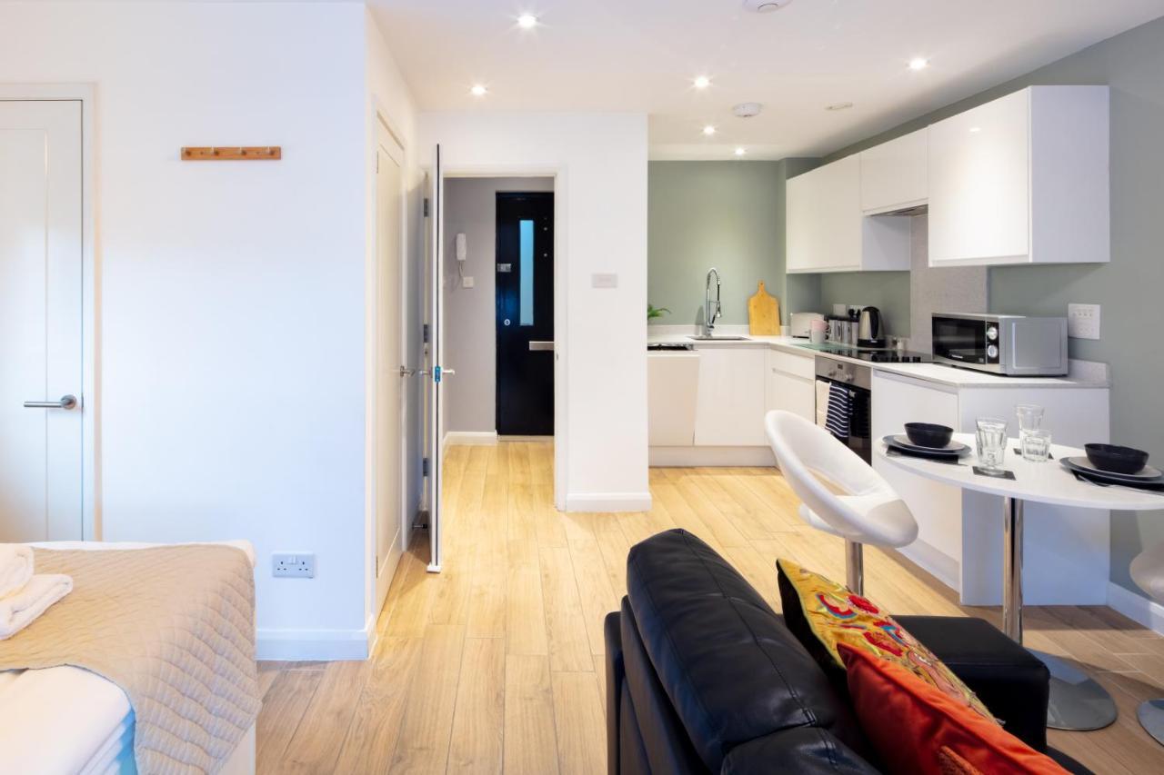 Alison Court Apartment Бристол Екстериор снимка