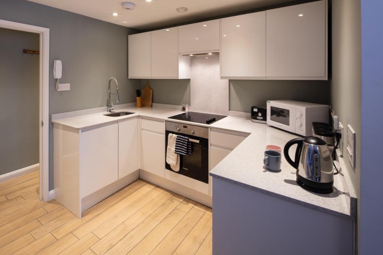 Alison Court Apartment Бристол Екстериор снимка